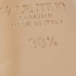 Pre Owned Valentino Navy Blue/Beige Leather Rockstud Pumps Size 38.5