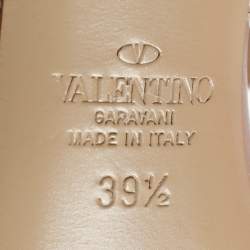 Pre Owned Valentino Beige Patent Leather Rockstud Ankle Strap Sandals Size 39.5