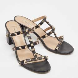 Pre Owned Valentino Black Leather Rockstud Slide Sandals Size 39.5
