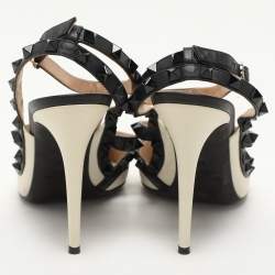 Pre Owned Valentino Cream/Black Leather Rockstud Ankle Strap Pumps Size 39