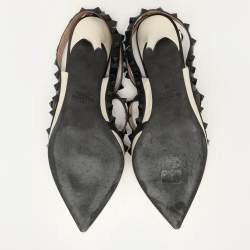 Pre Owned Valentino Cream/Black Leather Rockstud Ankle Strap Pumps Size 39