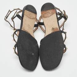 Pre Owned Valentino Black Leather Rockstud Flat Sandals Size 36