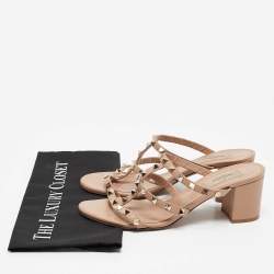 Pre Owned Valentino Beige Leather Rockstud Slide Sandals Size 39.5