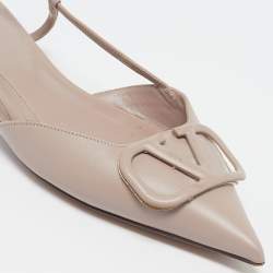 Pre Owned Valentino Beige Leather Escape V logo Slingback Sandals Size 39.5