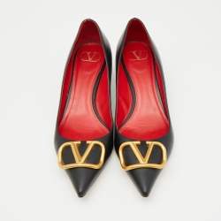 Pre Owned Valentino Black Leather Escape V logo Pumps Size 40.5