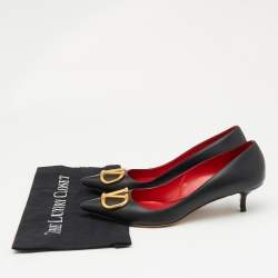 Pre Owned Valentino Black Leather Escape V logo Pumps Size 40.5