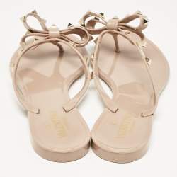 Pre Owned Valentino Beige Rubber Bow Rockstud Thong Flats Size 41