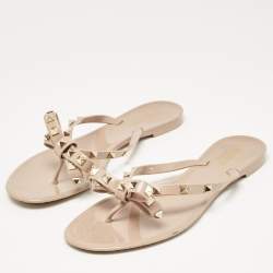 Pre Owned Valentino Beige Rubber Bow Rockstud Thong Flats Size 41