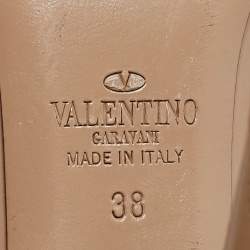 Pre Owned Valentino Beige Patent And Leather Rockstud  Ankle Strap Pumps Size 38