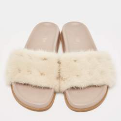 Pre Owned Valentino White Mink Fur Rockstud Flat Slides Size 38.5