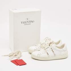 Pre Owned Valentino White Leather Rockstud Untitled Sneakers Size 37