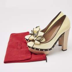 Valentino Cream/Black Patent Leather Wooden Platform Rockstud Pumps Size 39