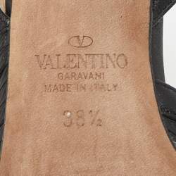 Pre Owned Valentino Black Snakeskin and Leather Rockstud Slingback Pumps Size 38.5