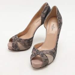 Pre Owned Valentino Beige/Black Lace and Leather Peep Toe Platform Pumps Size 36