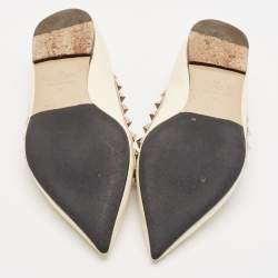 Pre Owned Valentino White/Beige Leather Rockstud Pointed Toe Ballet Flats Size 38