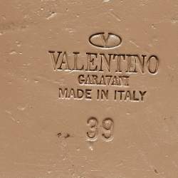 Pre Owned Valentino Pink Leather Rockstud Flat Ankle Strap Sandals Size 39