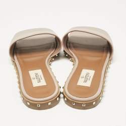 Pre Owned Valentino Beige Leather Rockstud Flat Slides Size 36.5