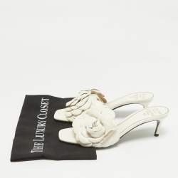 Pre Owned Valentino Off White Leather Atelier 03 Rose Edition Slide Sandals Size 36.5