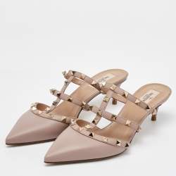 Pre Owned Valentino Beige Leather Rockstud Pointed Toe Mules Size 39.5