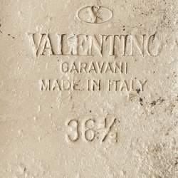 Pre Owned صندل سلايد فلات فالنتينو جلد وردي فاتح روكستد مقاس 38.5