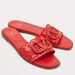 Pre Owned Valentino Red Leather Escape V logo Slide Flats Size 38