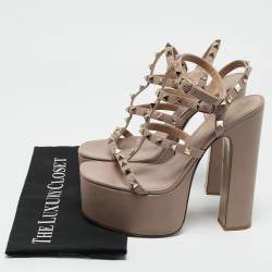 Pre Owned Valentino Dusty Pink Leather Rockstud Ankle Strap Block Heel Platform Sandals Size 39
