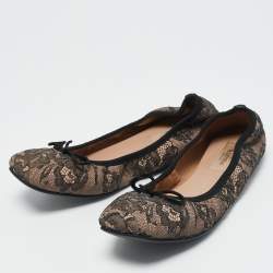 Pre Owned Valentino Black/Blush Lace and Mesh Scrunch Ballet Flats Size 38
