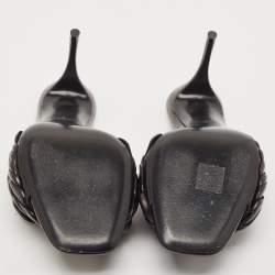 مملوكة مسبقًا Valentino Black Leather Atelier 03 Rose Edition Slide Sandals Size 39