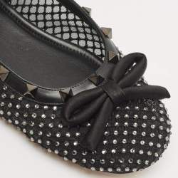 مملوكة مسبقًا Valentino Black Mesh and Leather Rockstud Ballerina Flats Size 39.5