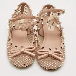 مملوكة مسبقًا Valentino Beige Mesh and Satin Crystal Embellished Rockstud Ballet Flats Size 39.5