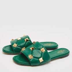 Pre Owned Valentino Green Quilted Leather Roman Stud Flat Slides Size 40