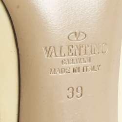 Pre Owned Valentino Yellow/Dusty Pink Patent Leather Rockstud Caged Ankle Strap Pumps Size 39