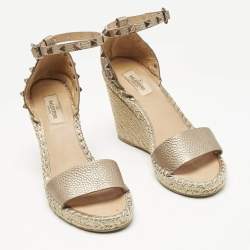 Valentino Metallic Gold Leather Rockstud Ankle Strap Wedge Espadrille Sandals Size 38