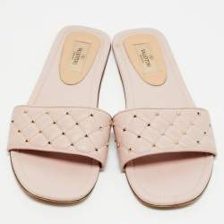 Pre Owned Valentino Light Pink Quilted Leather Rockstud Flat Slide Sandals Size 40