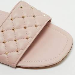 Pre Owned Valentino Light Pink Quilted Leather Rockstud Flat Slide Sandals Size 40