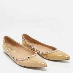 Pre Owned Valentino Beige Patent Leather Rockstud Pointed Toe Ballet Flats Size 38