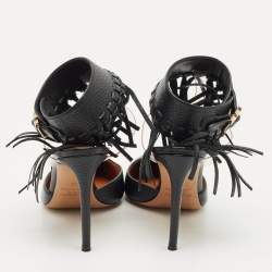 مملوكة مسبقًا Valentino Black Leather C-Rockee Fringe Ankle Strap Sandals Size 35