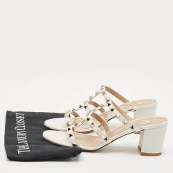 Pre Owned Valentino White Leather Rockstud Slide Sandals Size 38.5