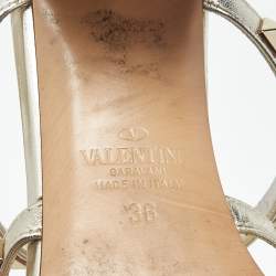 Pre Owned Valentino Metallic Silver Leather Rockstud Caged Slide Sandals Size 36