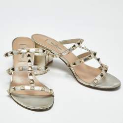 Pre Owned Valentino Metallic Silver Leather Rockstud Caged Slide Sandals Size 36