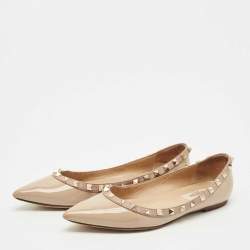 Pre Owned Valentino Beige Patent Leather Rockstud Pointed Toe Ballet Flats Size 37.5