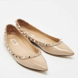 Pre Owned Valentino Beige Patent Leather Rockstud Pointed Toe Ballet Flats Size 37.5