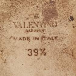 Pre Owned Valentino Gold Leather Rockstud Flat Slides Size 39.5