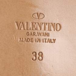 مملوكة مسبقًا صندل فالنتينو جلد أسود روكستد فيشرمان مقاس 38