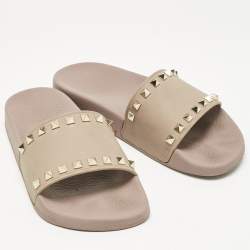 Pre Owned Valentino Dusty Pink Rubber Rockstud Slides Size 38