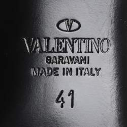 Pre Owned صندل فالنتينو بكعب عريض جلد كريمي مرصع بحجم 41