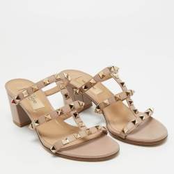 Pre Owned Valentino Beige Leather Rockstud Ankle Strap Sandals Size 35.5