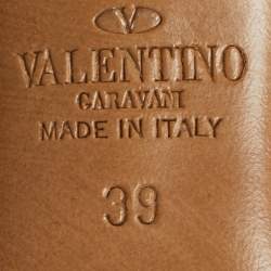 Pre Owned Valentino Pink/White Leather Rockstud Ankle Strap Sandals Size 39