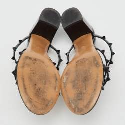 مملوكة مسبقًا Valentino Black Patent Leather Rockstud Slide Sandals Size 40.5