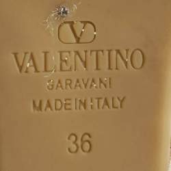 Pre Owned Valentino Cream Leather Rockstud Wedge Sandals Size 36